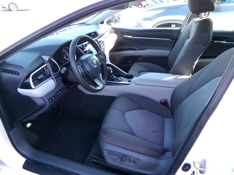 Used 2018 Toyota Camry LE FWD image 10