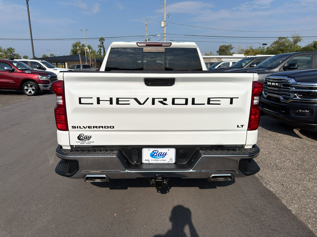 Used 2022 Chevrolet Silverado 1500 LT AWD/4WD image 3