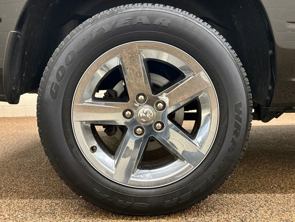 Used 2017 RAM 1500 Express AWD/4WD image 26