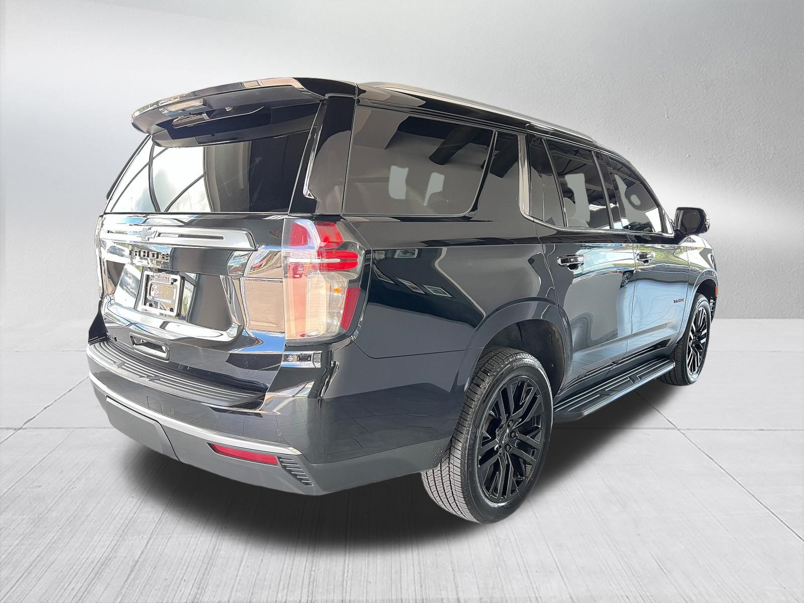 Used 2023 Chevrolet Tahoe High Country AWD/4WD image 4