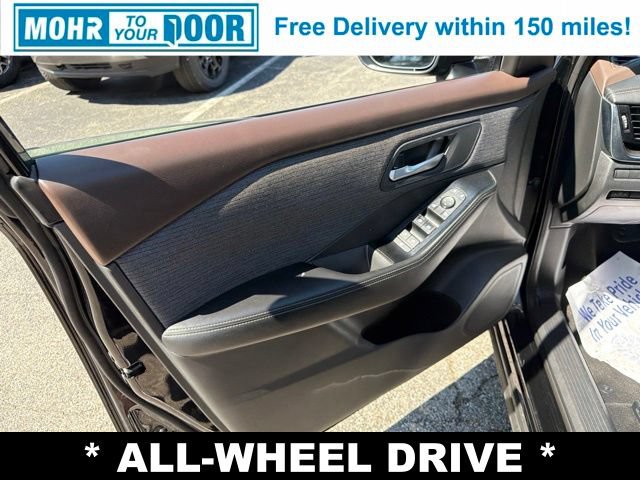 Used 2021 Nissan Rogue SV AWD/4WD image 12