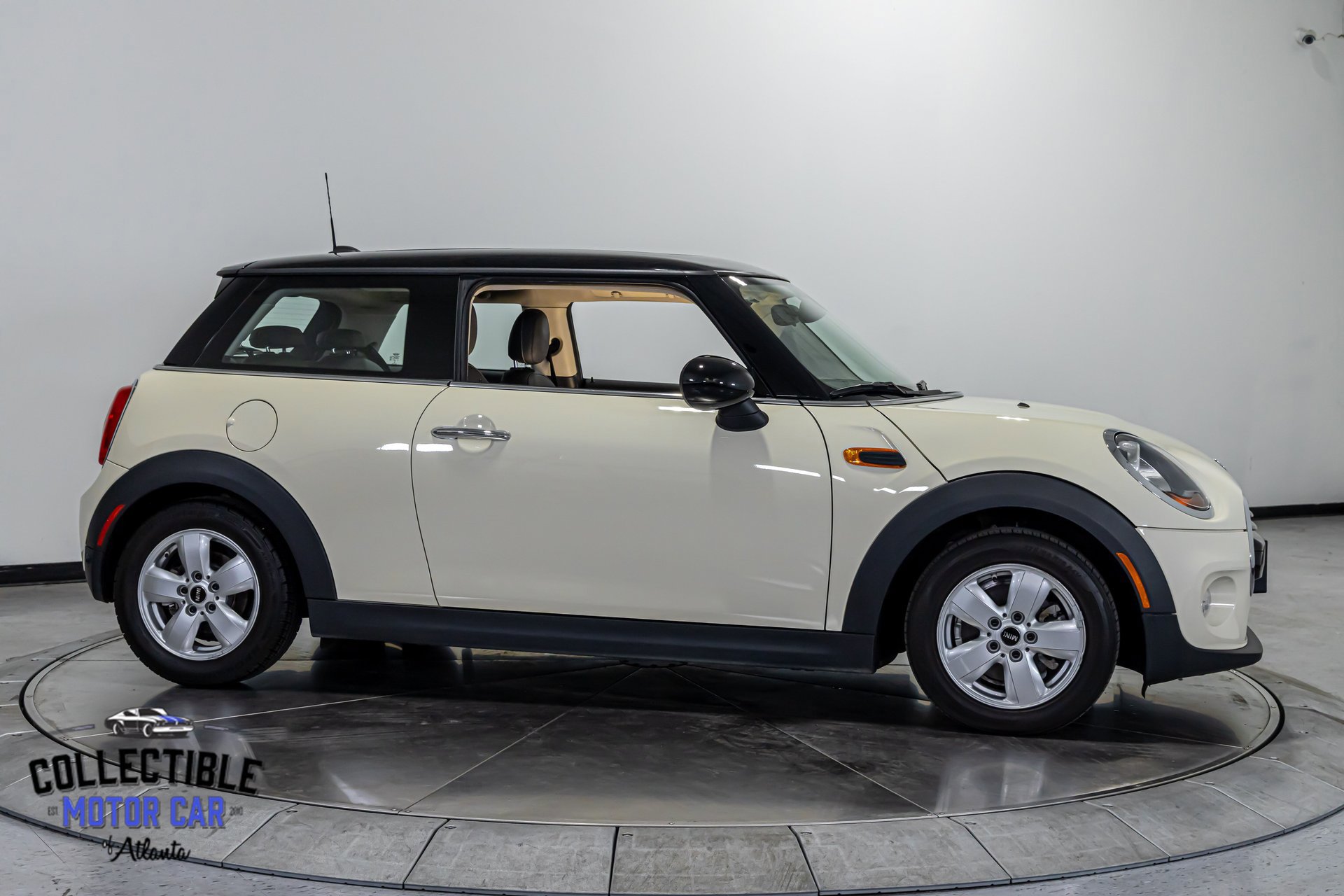 Used 2018 MINI Cooper 2-Door Hardtop image 20
