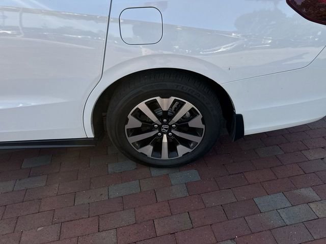 Certified 2025 Honda Odyssey EX-L image 6