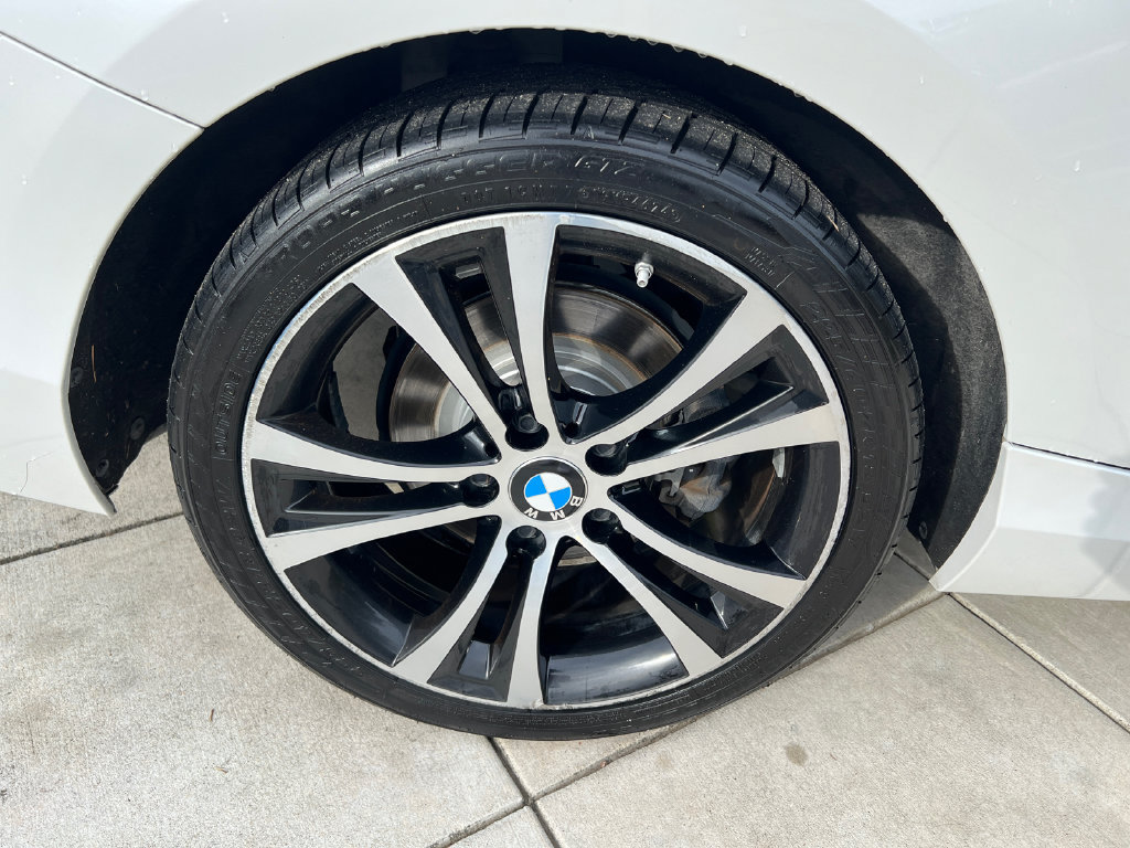 Used 2020 BMW 230i Coupe w/ Convenience Package RWD image 9