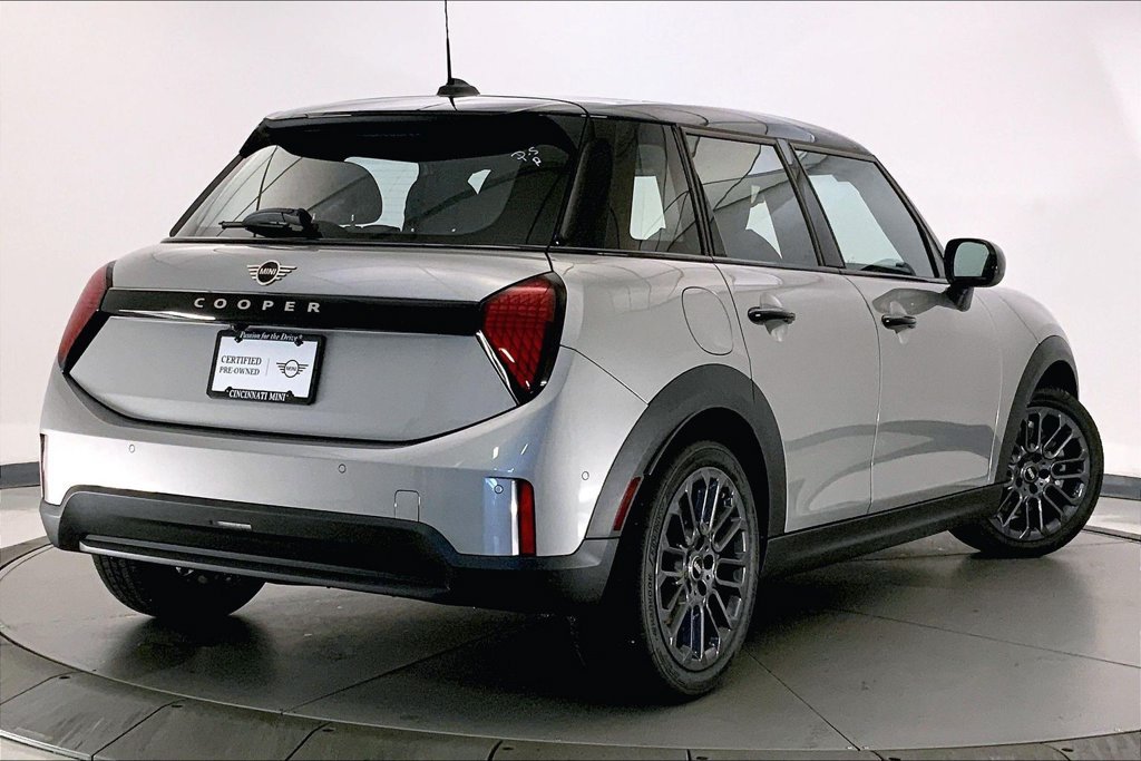 Certified 2026 MINI Cooper 4-Door Hardtop FWD image 12