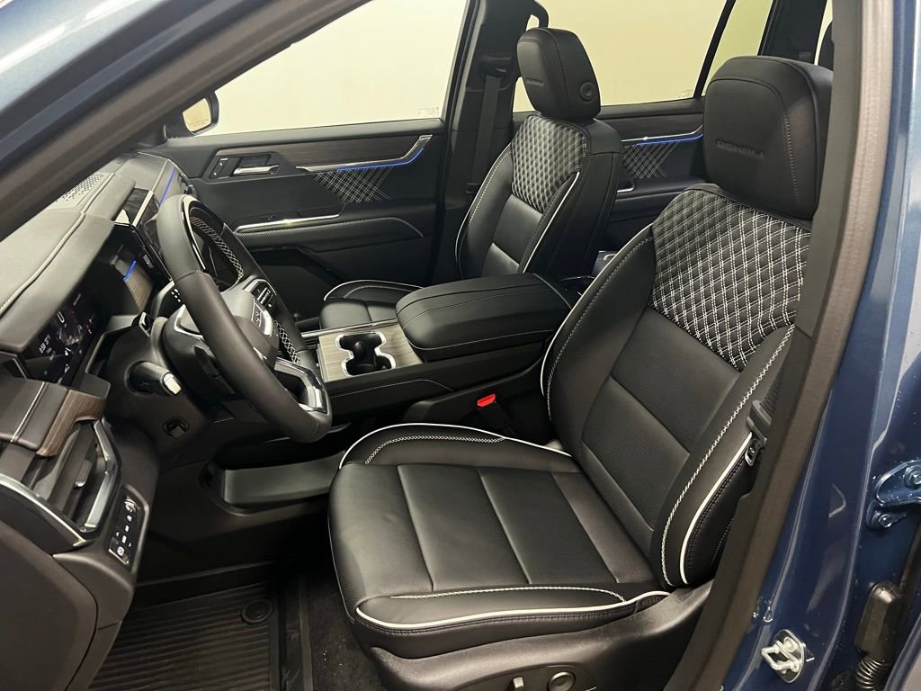 New 2026 GMC Acadia Denali w/ Super Cruise Package image 28