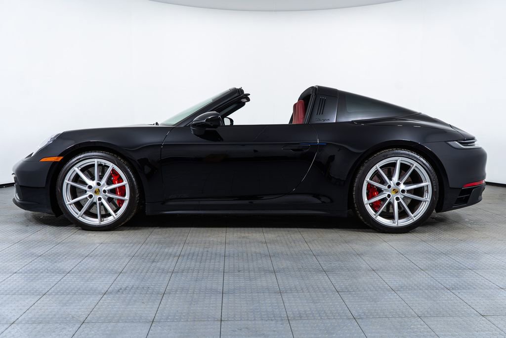 Used 2024 Porsche 911 Targa 4 GTS image 3