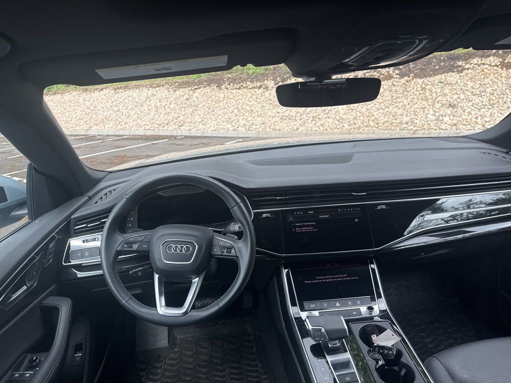 Used 2025 Audi Q8 Premium Plus AWD/4WD image 8