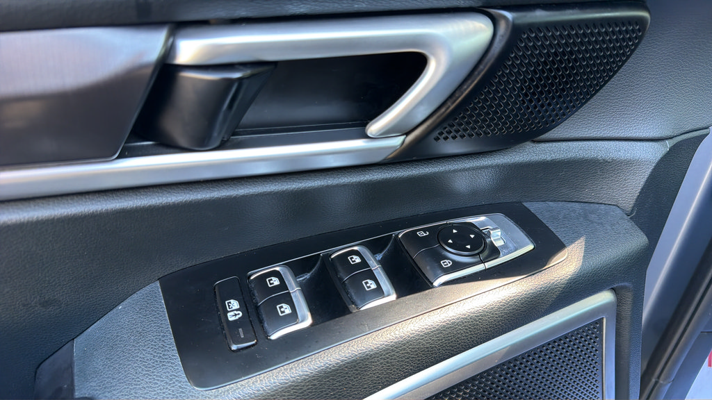 Used 2025 Kia Telluride S AWD/4WD image 24