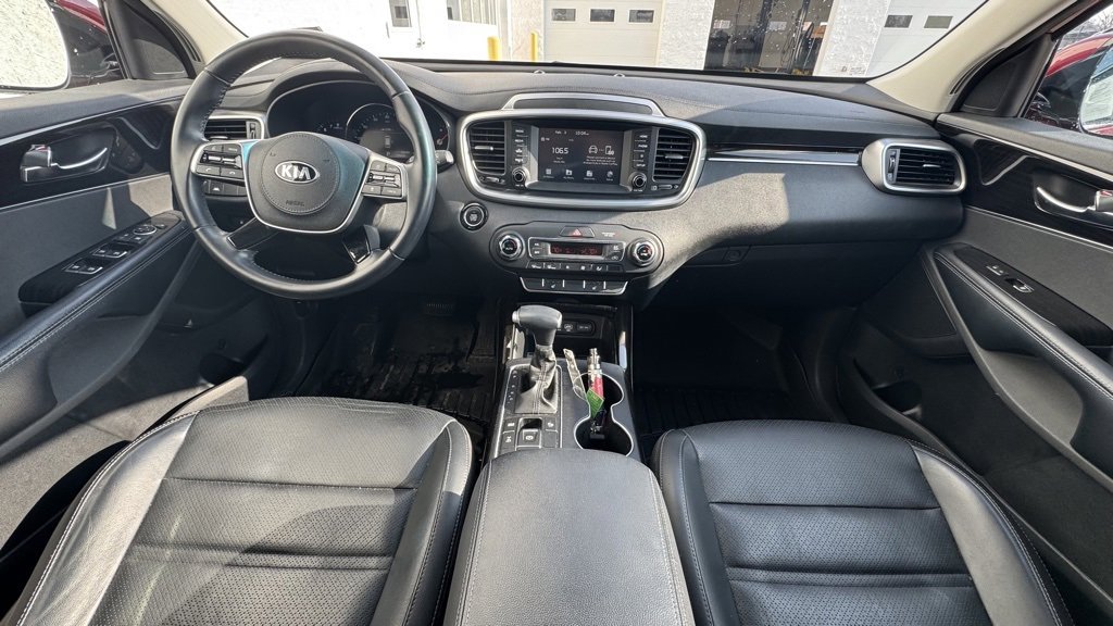 Used 2020 Kia Sorento EX image 16