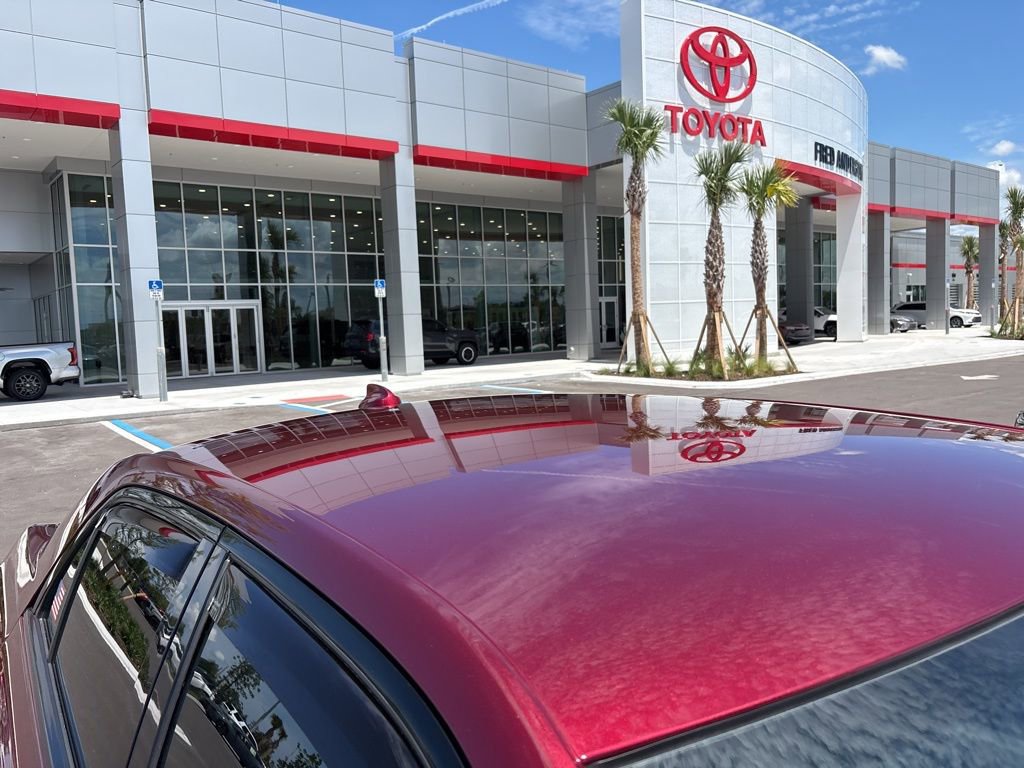 Used 2019 Chrysler 300 S image 16