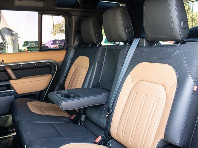 Used 2024 Land Rover Defender 110 X image 18