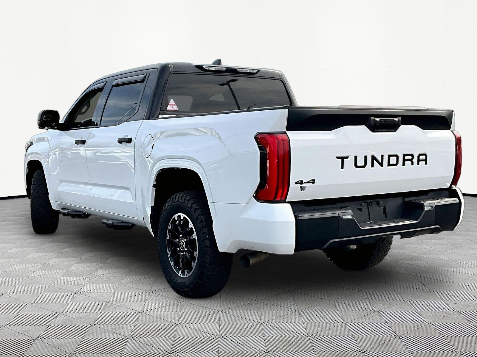 Used 2023 Toyota Tundra SR AWD/4WD image 4