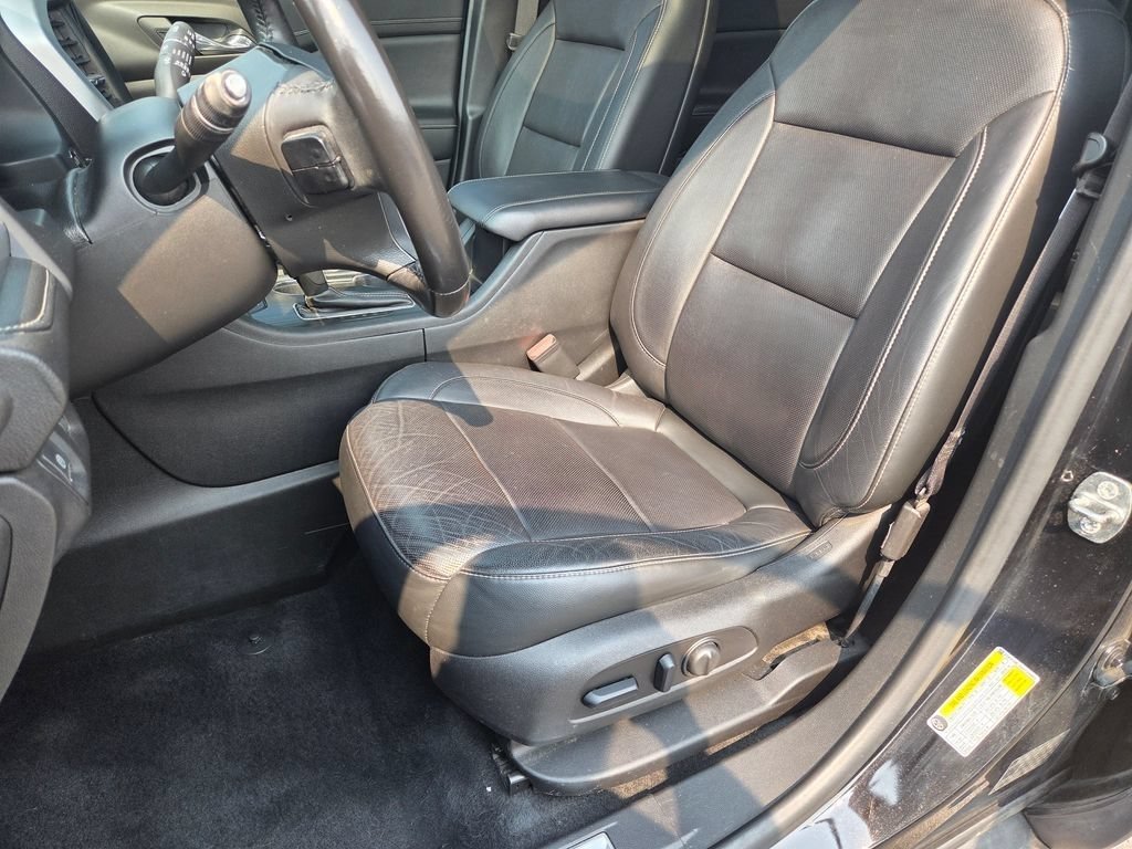 Used 2019 GMC Acadia SLT w/ Black Edition FWD image 6