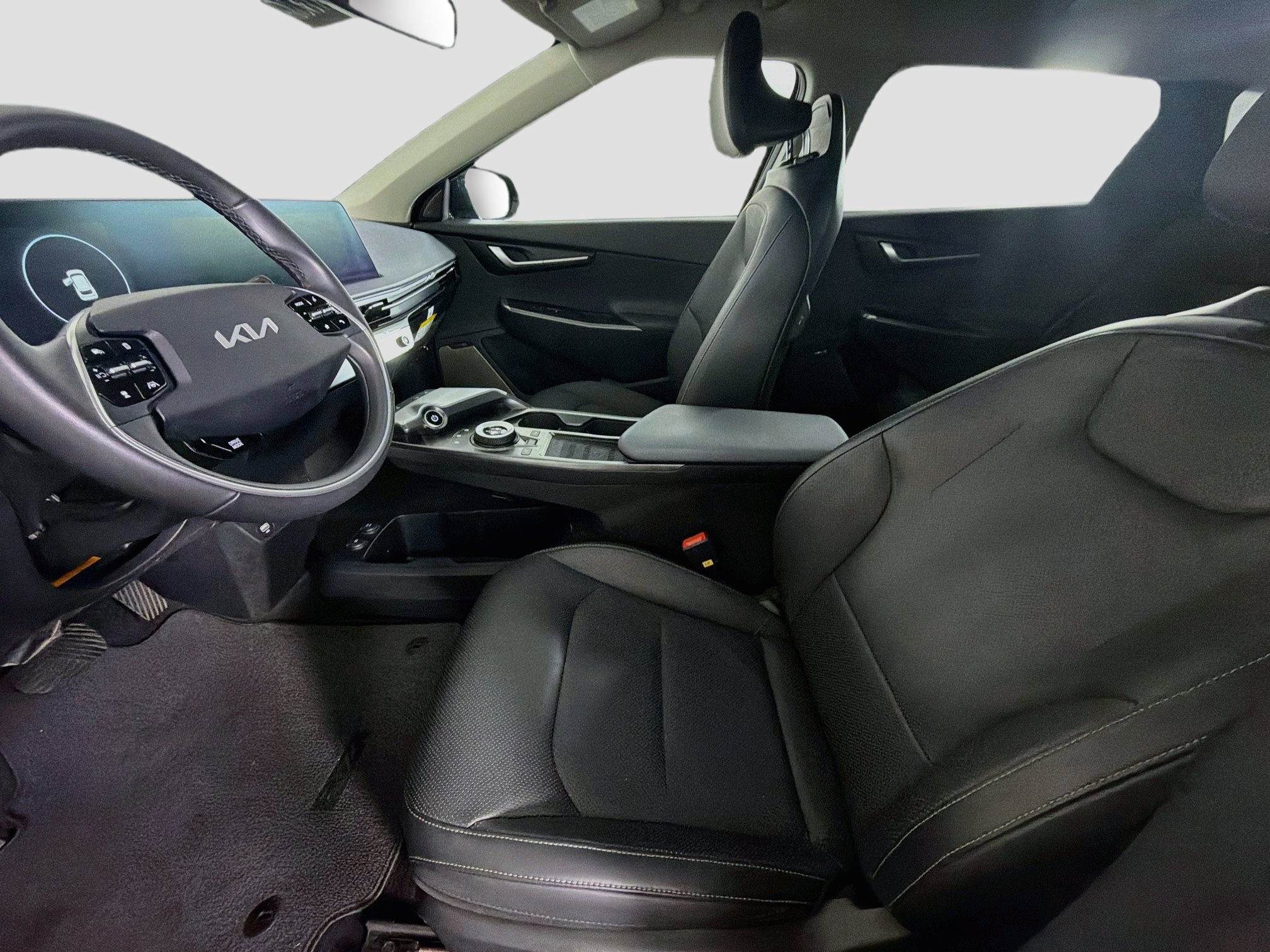 Used 2023 Kia EV6 Wind RWD image 13