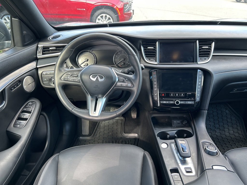 Used 2024 INFINITI QX50 Sport image 17