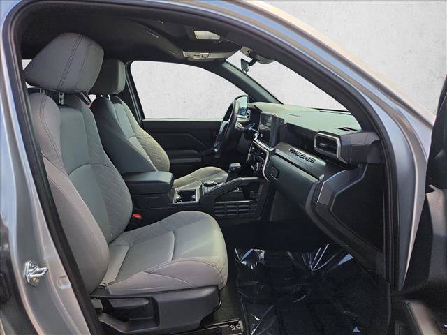Certified 2025 Toyota Tacoma SR5 AWD/4WD image 19