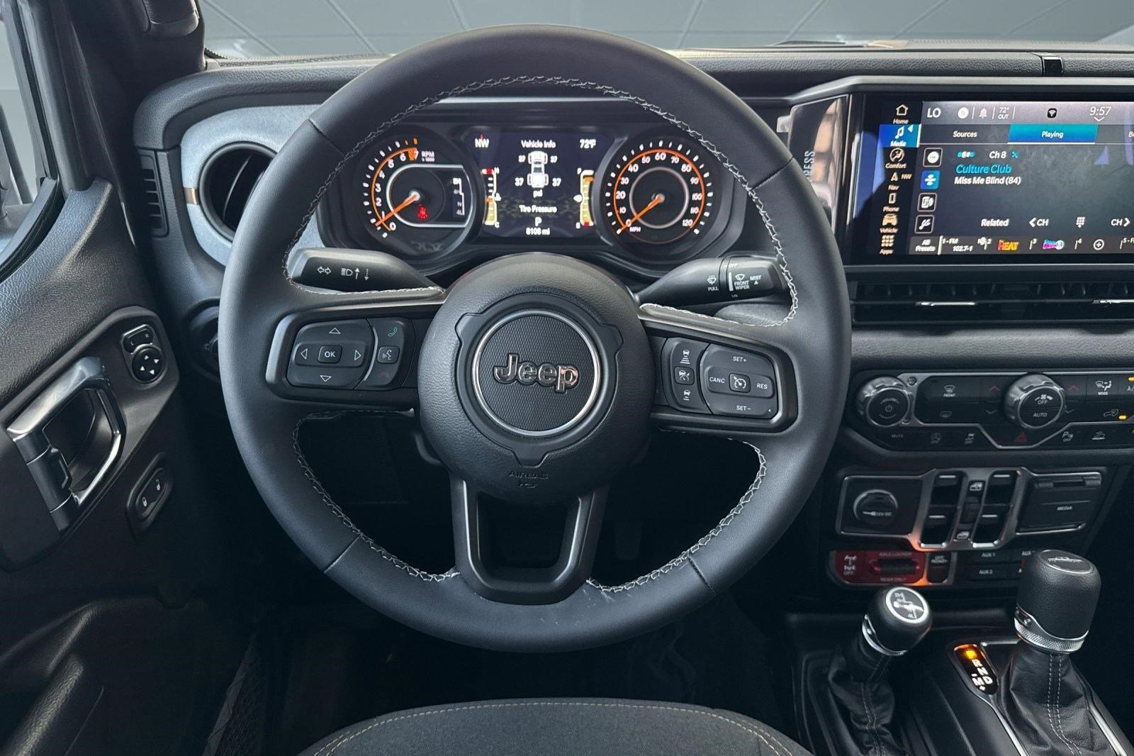 Used 2025 Jeep Gladiator Willys image 28