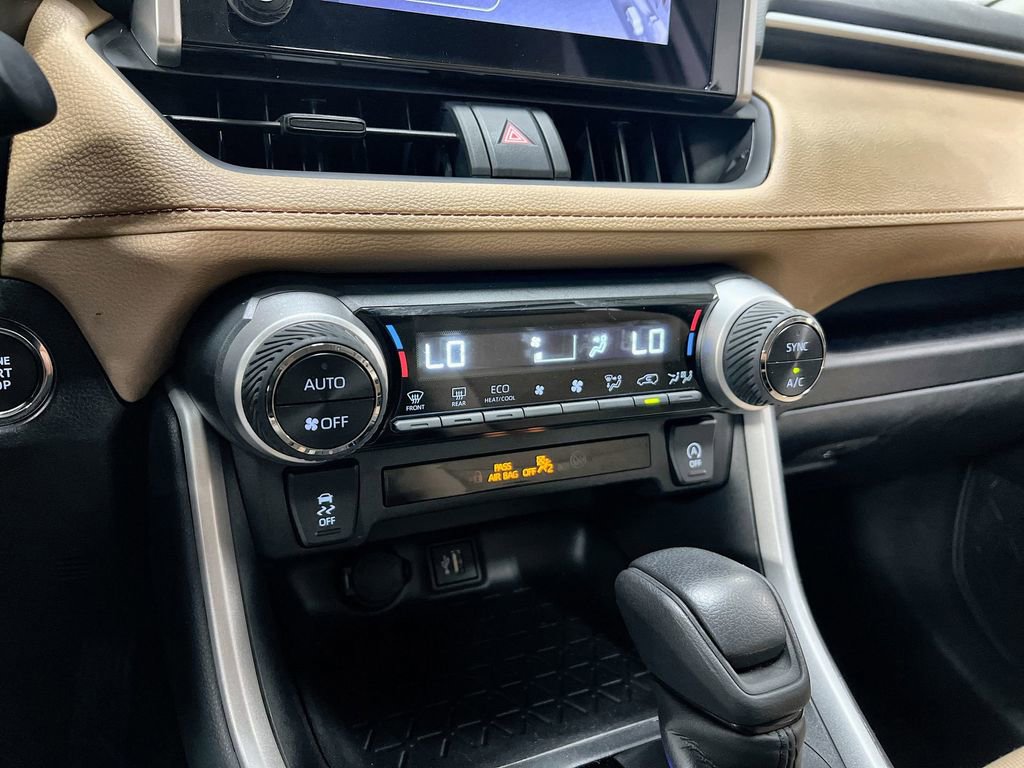 Used 2025 Toyota RAV4 XLE image 35