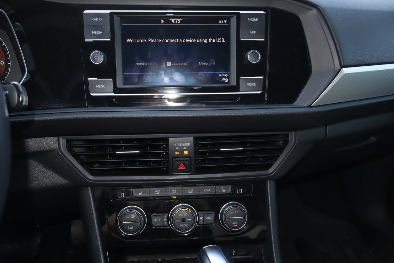 Used 2020 Volkswagen Jetta R-Line FWD image 7