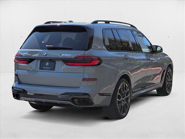New 2026 BMW X7 M60i image 2
