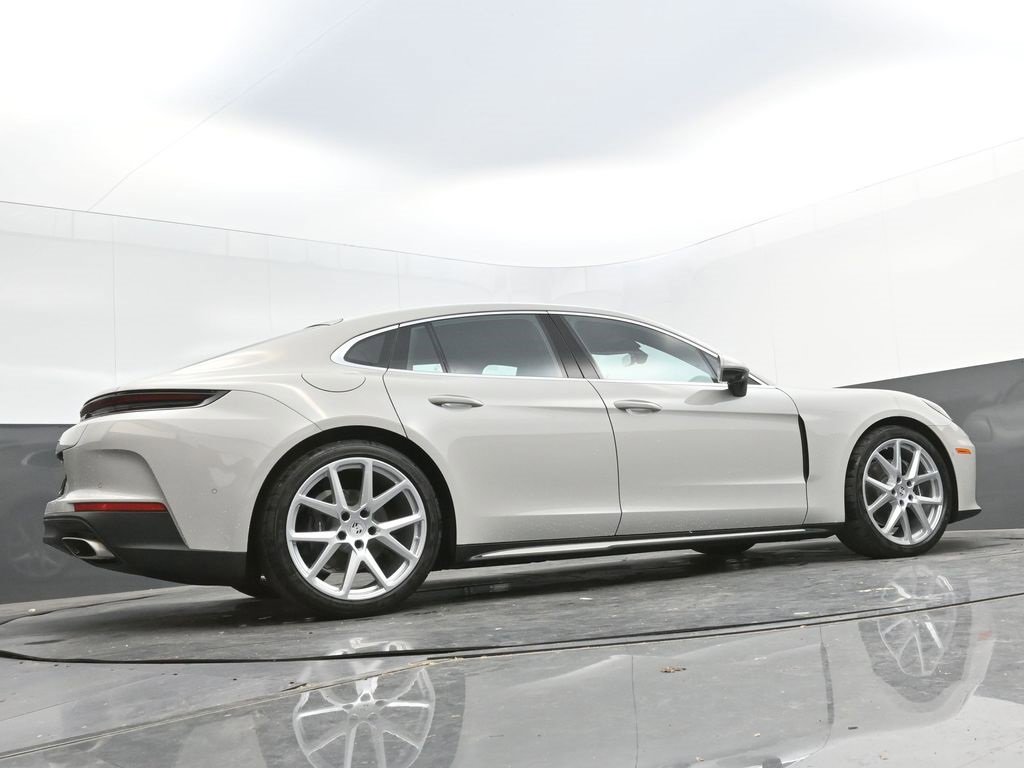 New 2025 Porsche Panamera image 37