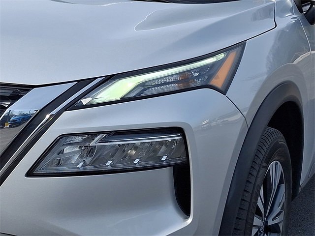 Used 2023 Nissan Rogue SV image 9