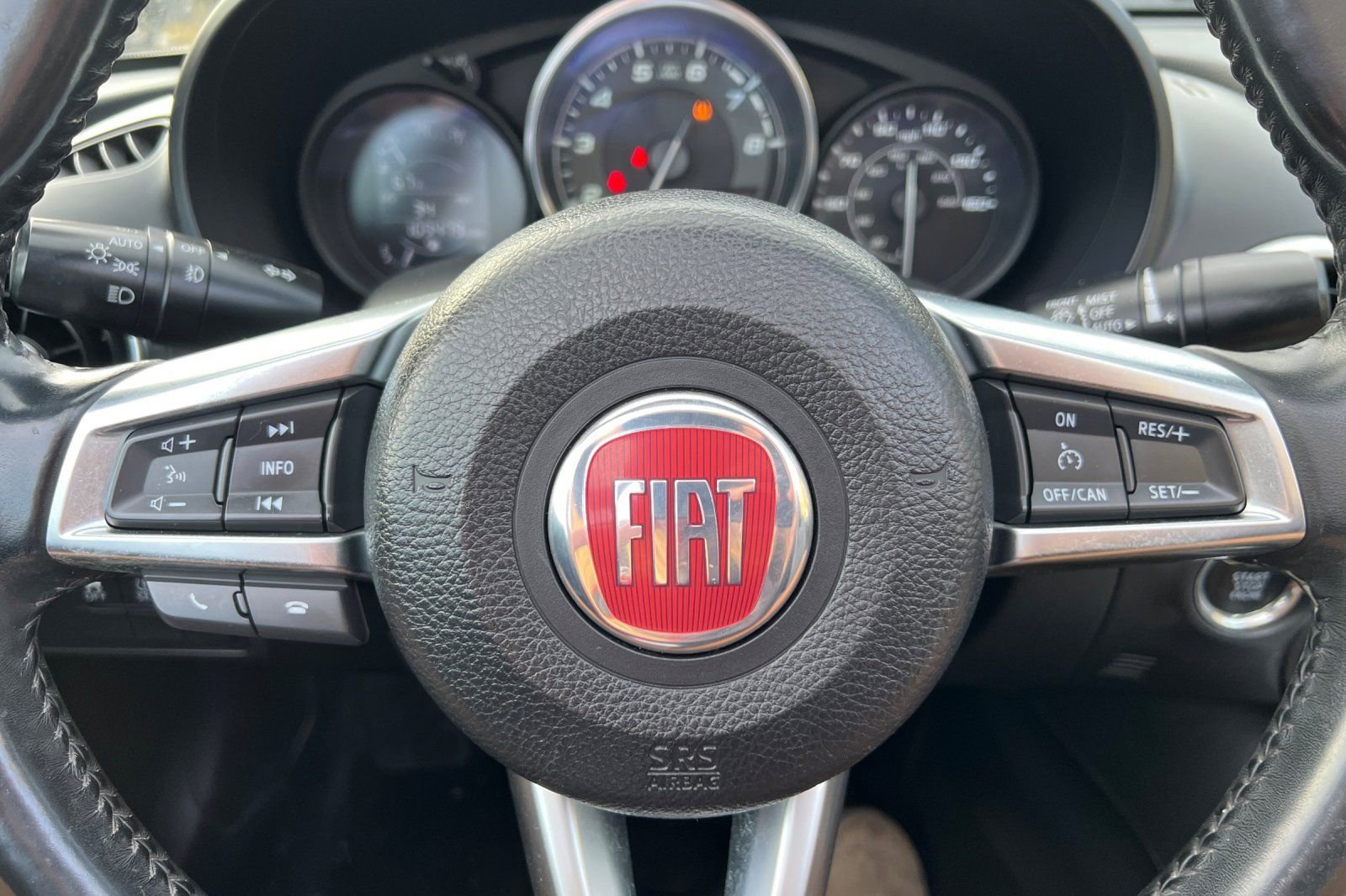 Used 2017 FIAT 124 Spider Lusso image 26