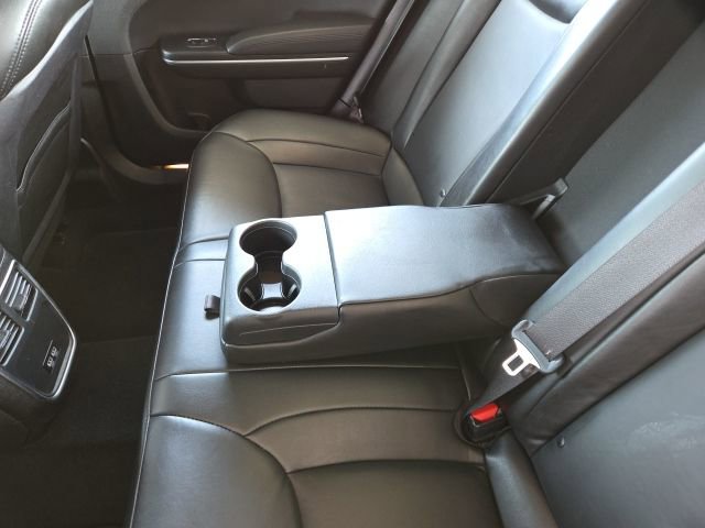 Used 2021 Chrysler 300 Touring L image 37