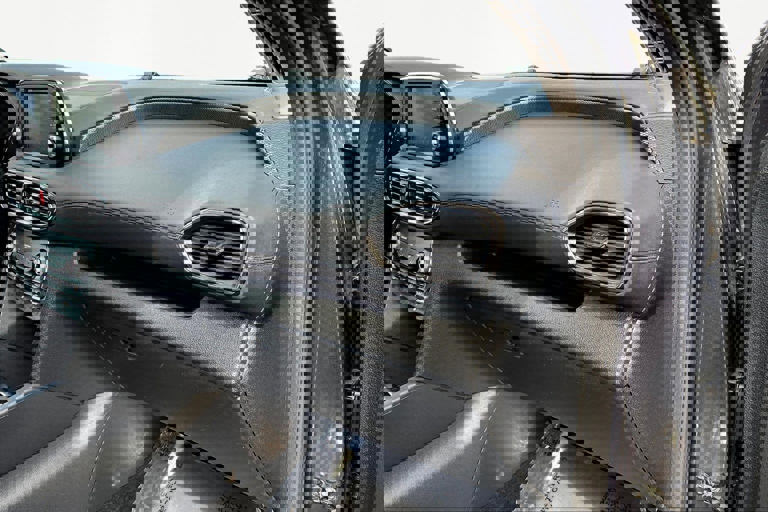 Used 2020 Hyundai Santa Fe SEL AWD/4WD image 25