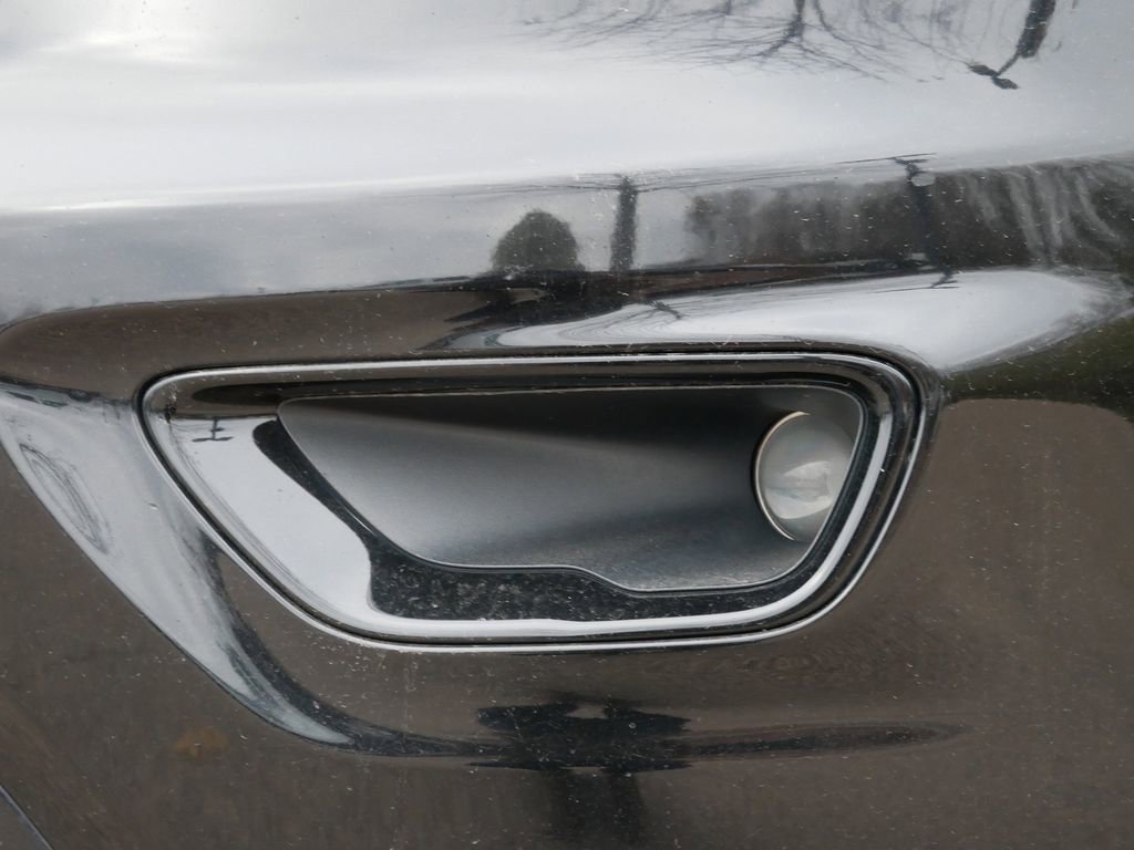 Used 2019 Jeep Grand Cherokee Altitude image 15