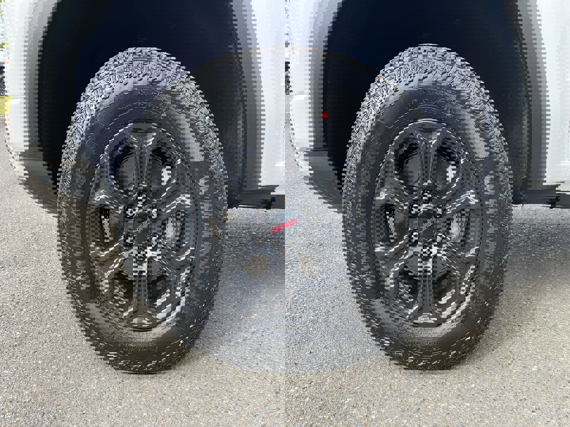 New 2025 GMC Canyon Elevation w/ Convenience Package image 65