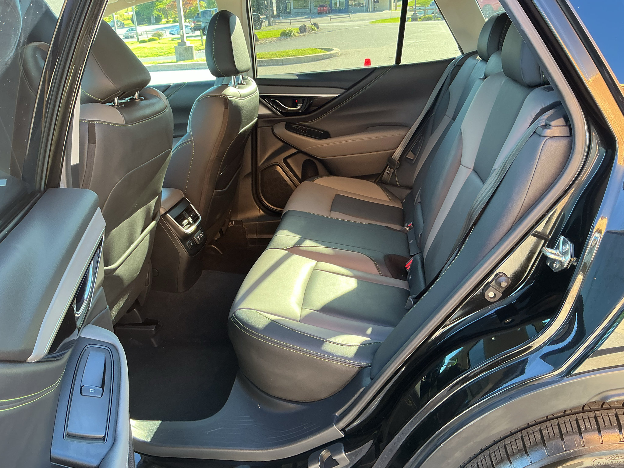 Used 2020 Subaru Outback Onyx Edition XT w/ Popular Package #2 AWD/4WD image 25