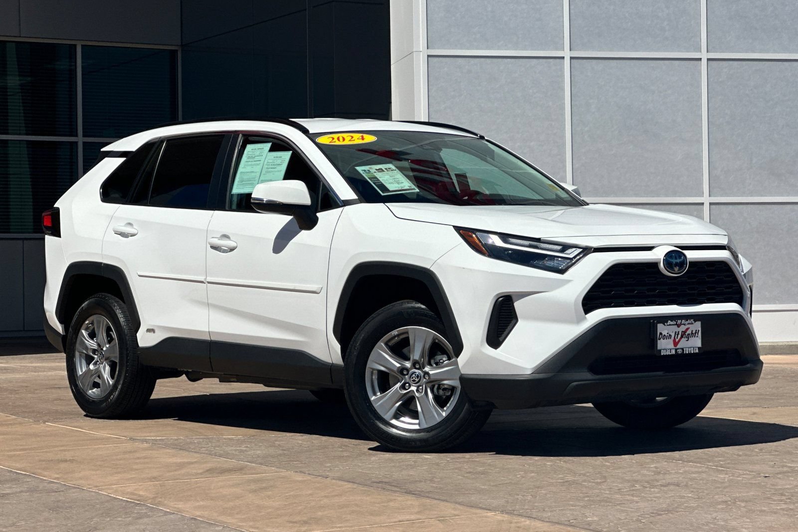 Used 2024 Toyota RAV4 LE AWD/4WD video 2