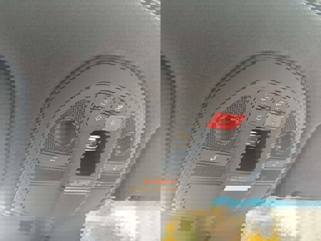 Used 2024 Genesis G70 3.3T Advanced w/ Sport Prestige Package image 32