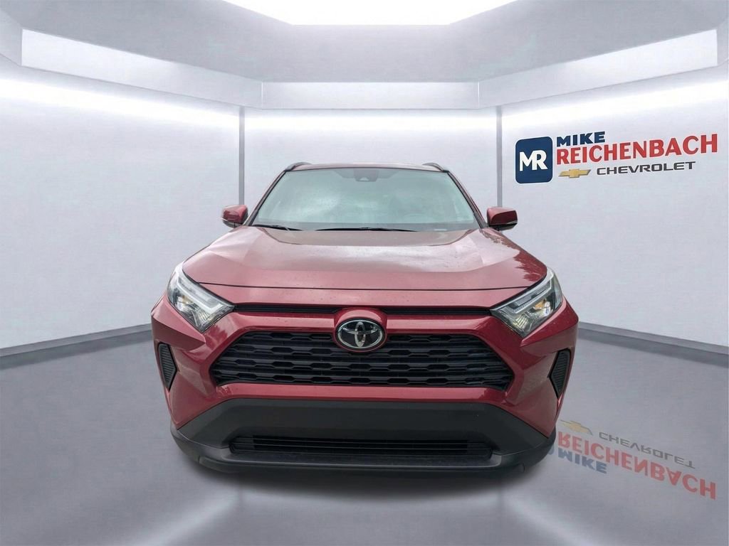 Used 2023 Toyota RAV4 XLE w/ Convenience Package FWD image 9