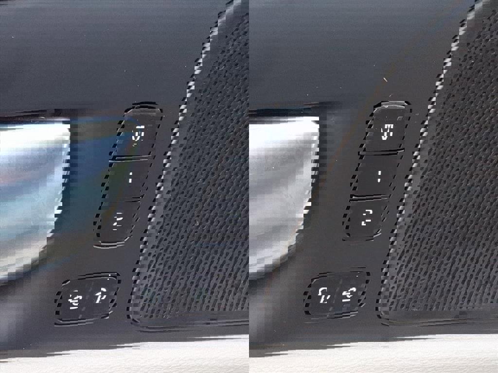 Certified 2024 Volvo S60 B5 Ultimate image 18