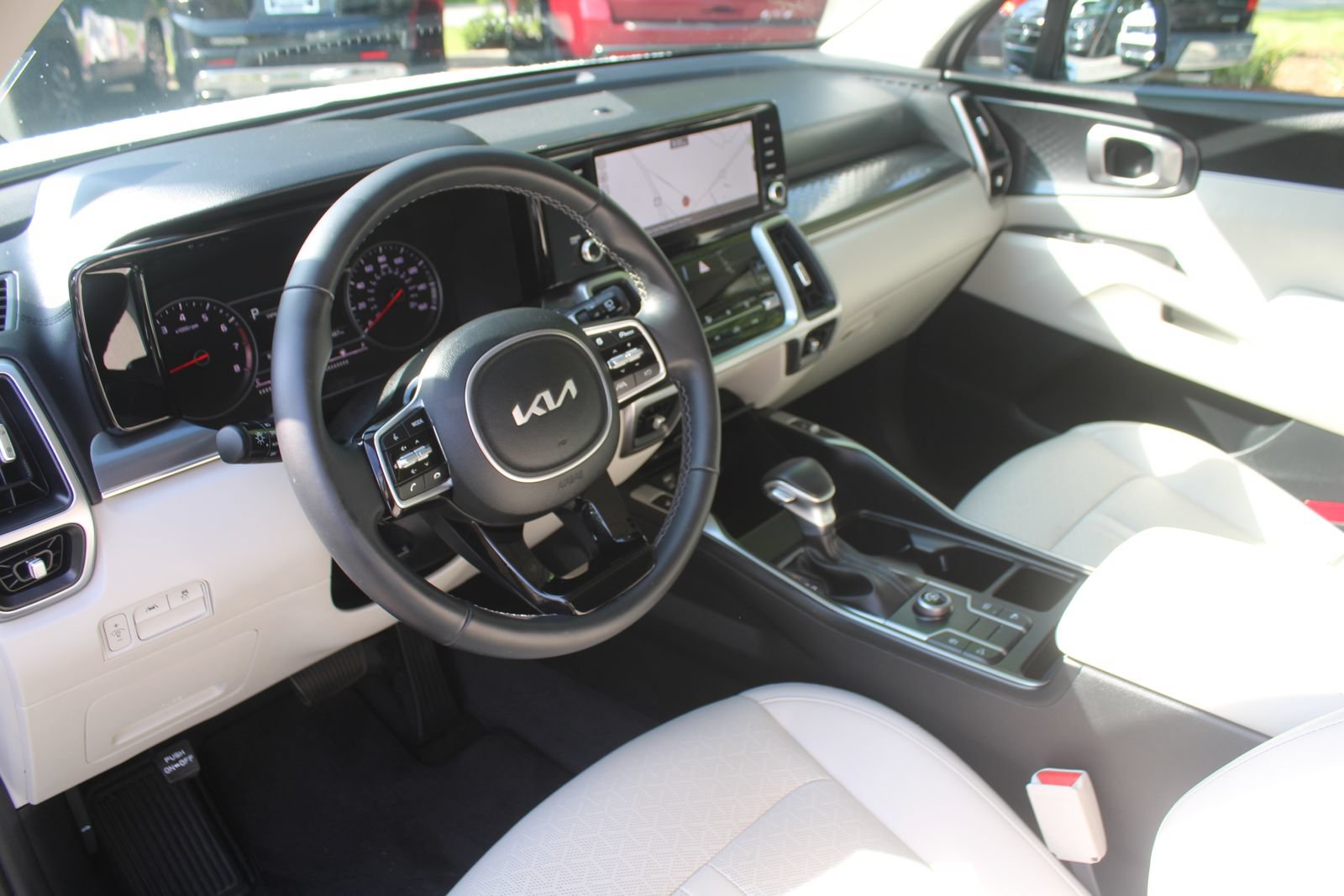 Certified 2023 Kia Sorento S w/ Panoramic Sunroof Package FWD image 22