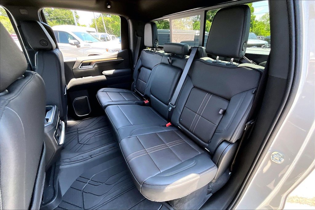 New 2026 Chevrolet Silverado 1500 High Country AWD/4WD image 10