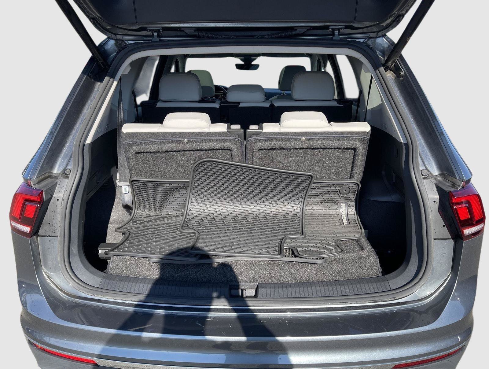 Used 2018 Volkswagen Tiguan SEL Premium AWD/4WD image 19