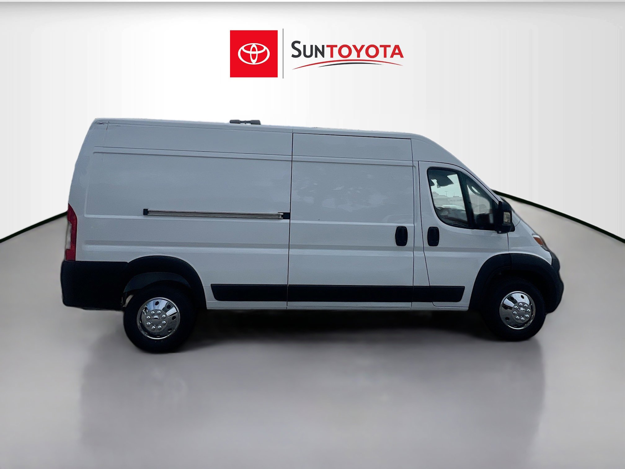 Used 2023 RAM ProMaster 2500 FWD image 2