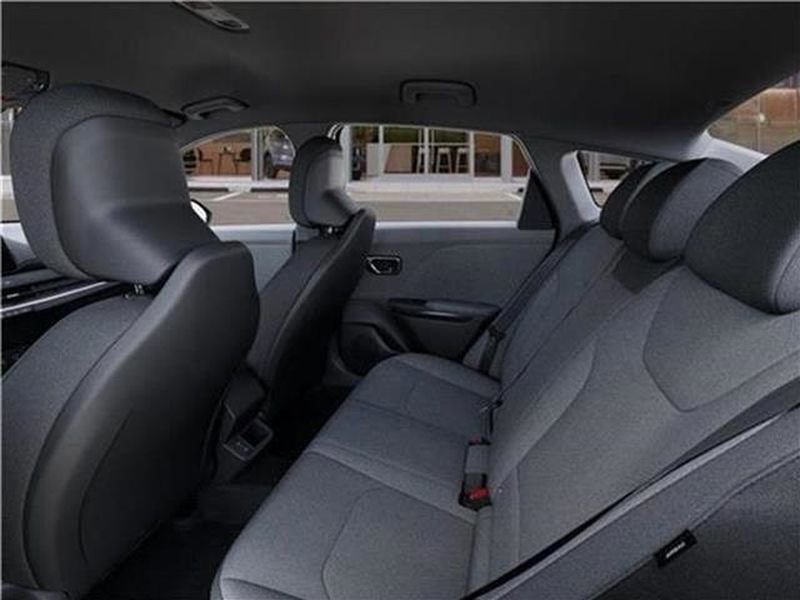 New 2025 Kia K4 LX image 45