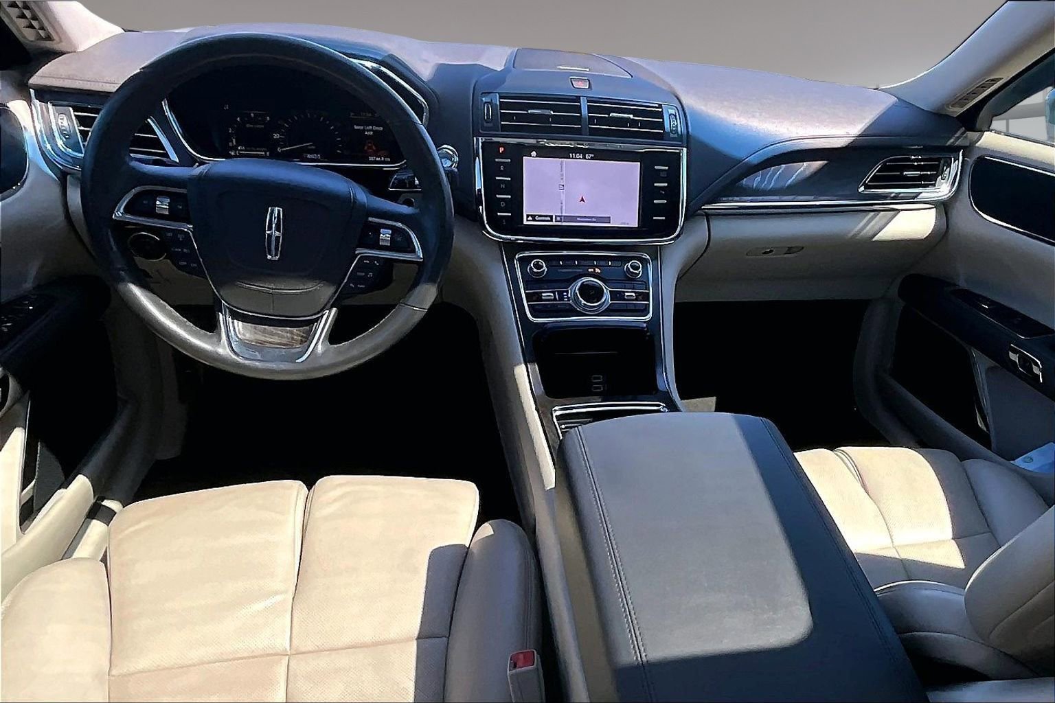 Used 2017 Lincoln Continental Reserve FWD image 7