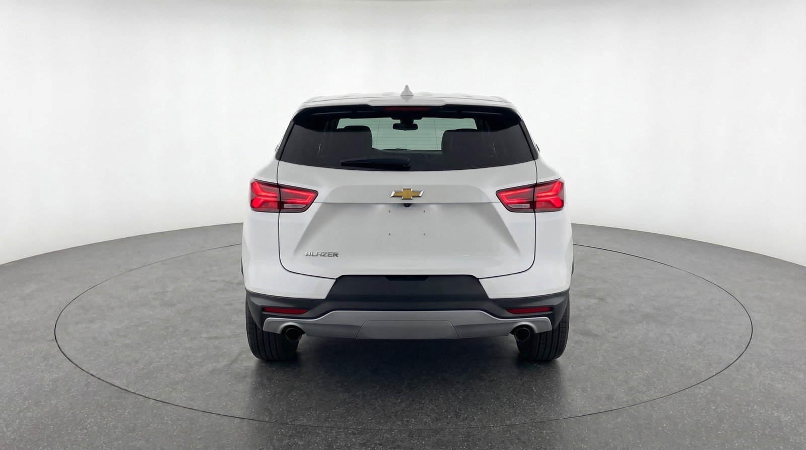 Used 2025 Chevrolet Blazer LT FWD image 7