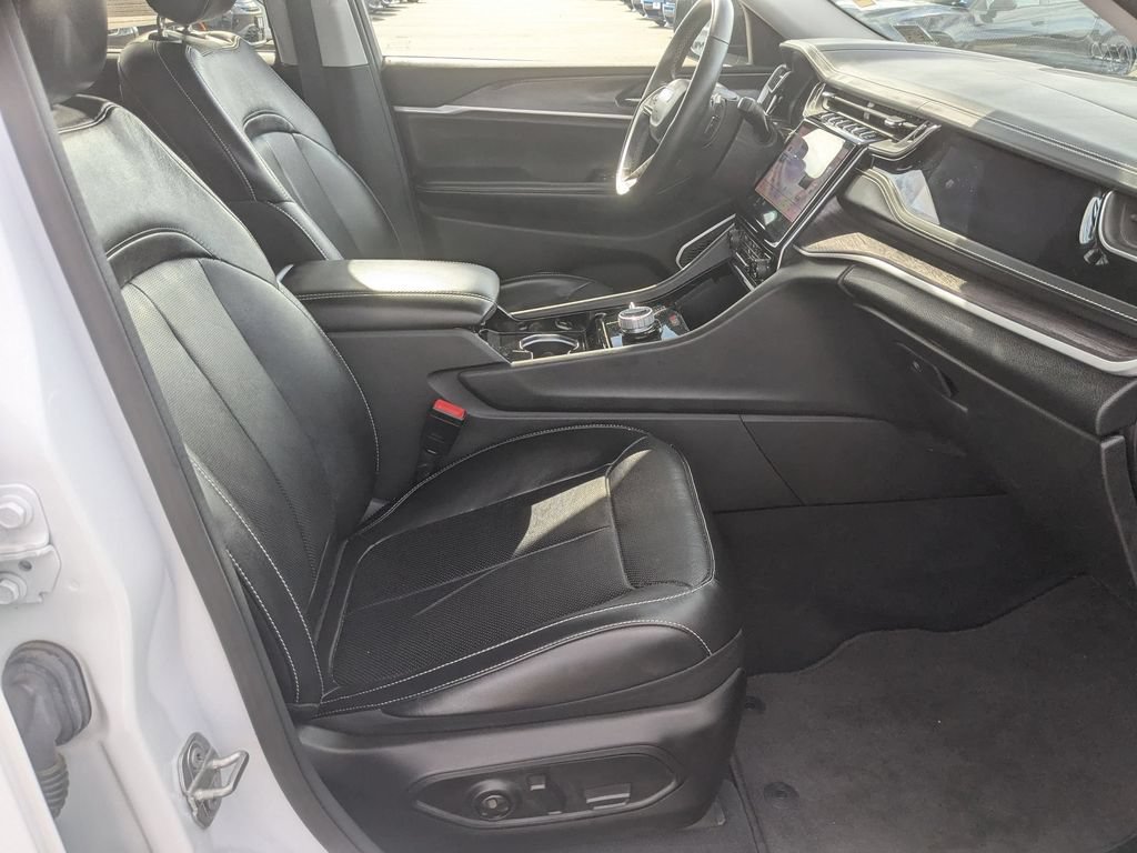 Certified 2022 Jeep Grand Cherokee L Limited w/ Luxury Tech Group II AWD/4WD image 33