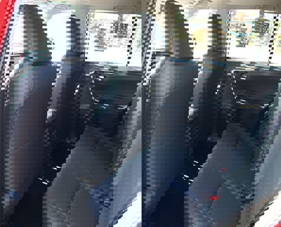 Used 2025 Toyota RAV4 XLE Premium image 14