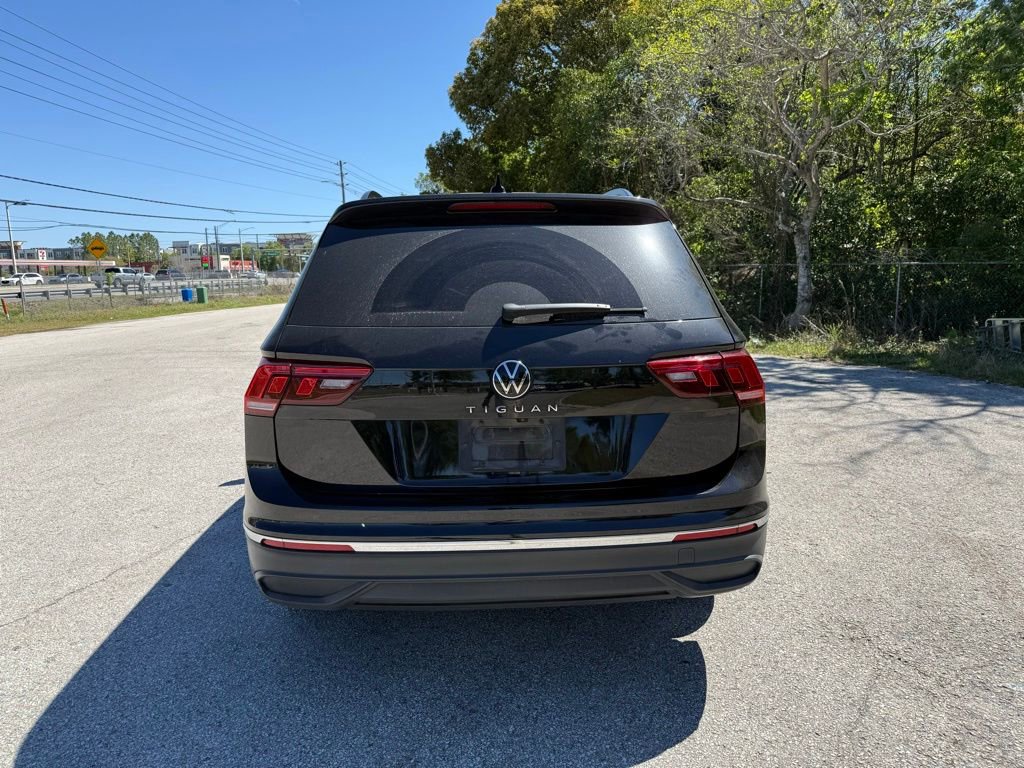 Certified 2024 Volkswagen Tiguan S image 12