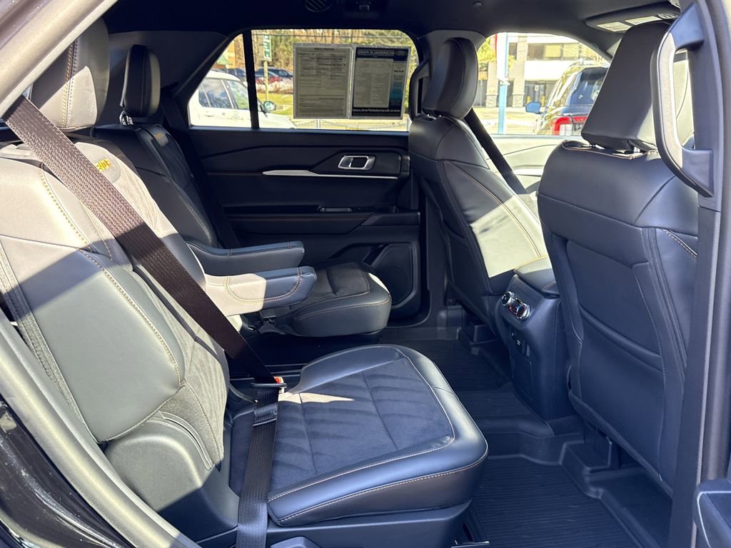 Used 2026 Ford Explorer Tremor w/ Tremor Convenience Package image 30