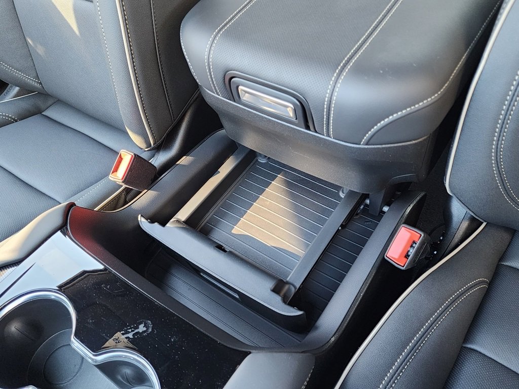 New 2026 GMC Yukon Elevation image 36