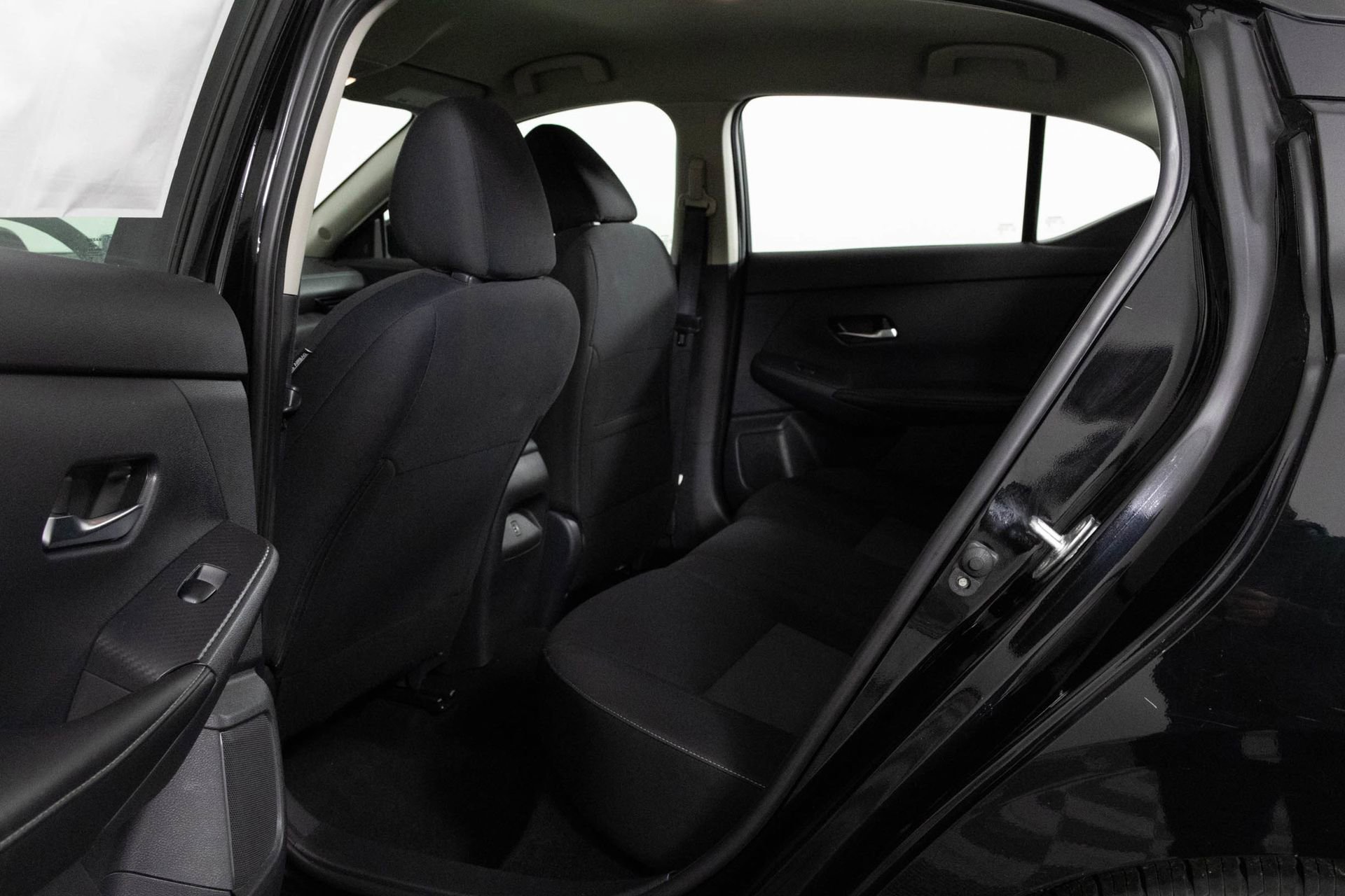 Used 2023 Nissan Sentra SV image 32